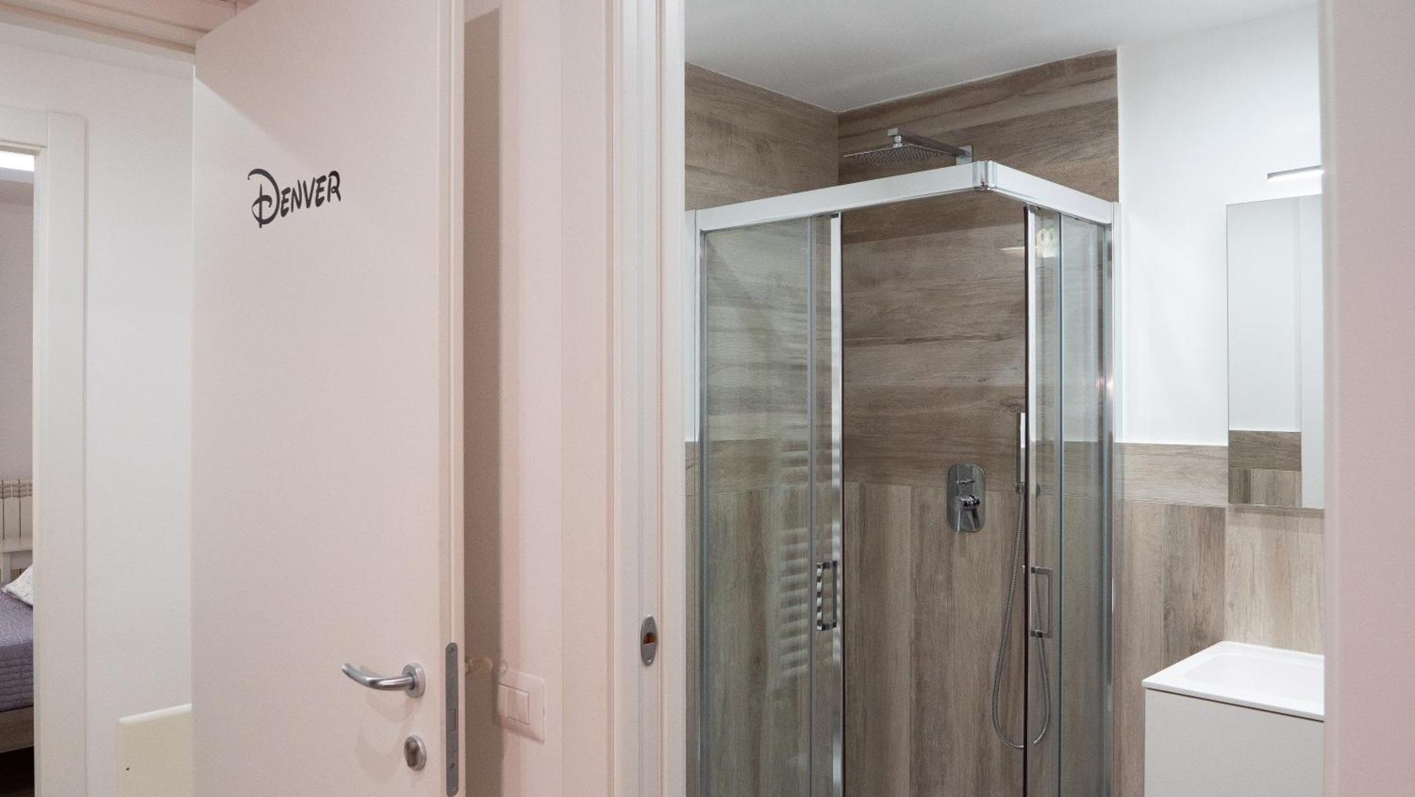 Wanderlust Guesthouse Gaeta Esterno foto